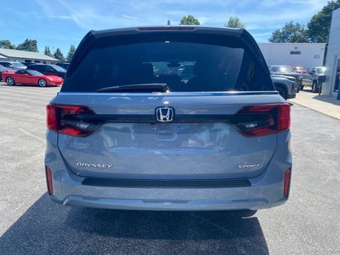 Used 2025 Honda Odyssey Sport-L image 4