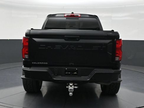 Used 2025 Chevrolet Colorado Z71 AWD/4WD image 4