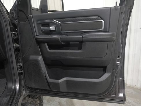 Used 2025 RAM 2500 Big Horn AWD/4WD image 43