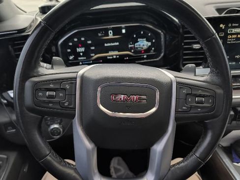 Used 2022 GMC Sierra 1500 SLT AWD/4WD image 16