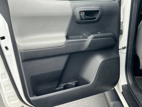 Used 2023 Toyota Tacoma SR AWD/4WD image 35