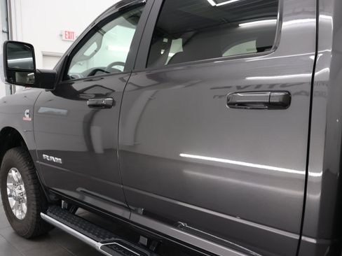 Used 2023 RAM 2500 Laramie AWD/4WD image 34