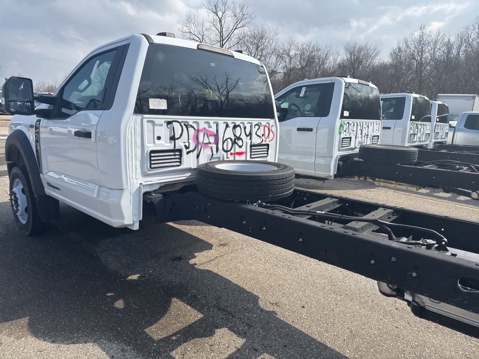 Used 2023 Ford F450 XLT w/ XLT Value Package RWD image 6