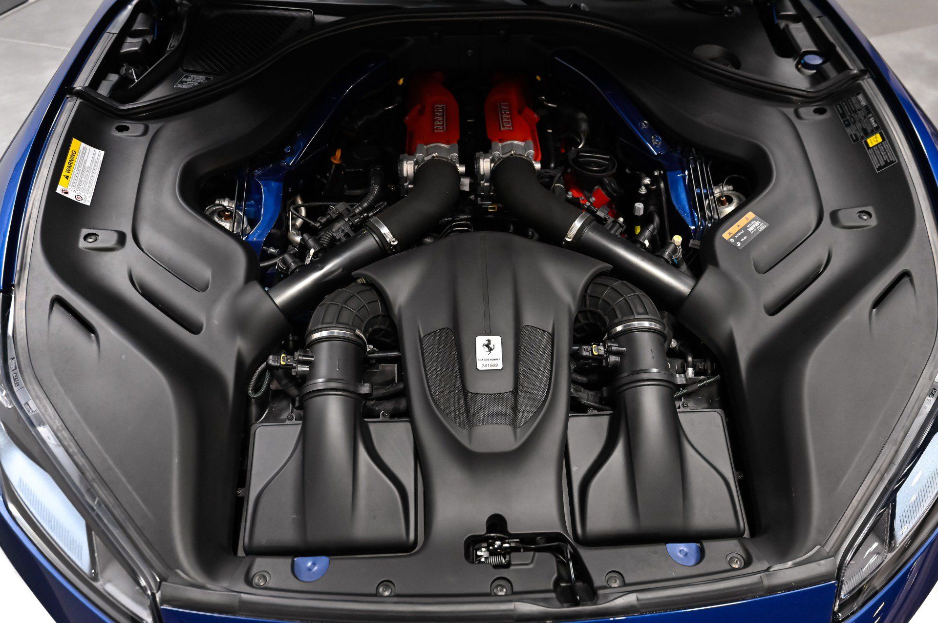 Used 2019 Ferrari Portofino RWD image 35