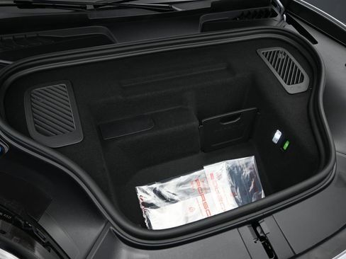 Used 2024 Porsche Macan 4 Electric w/ Premium Package image 9