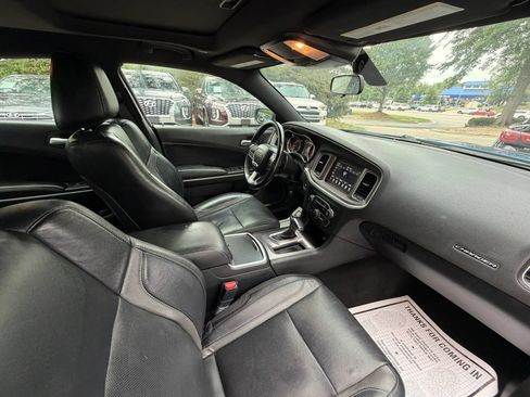 Used 2021 Dodge Charger SXT w/ Leather Interior Group RWD image 10
