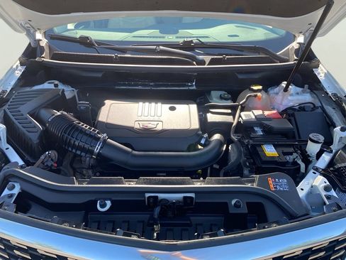 Used 2020 Cadillac XT5 Premium Luxury w/ LPO, Floor Liner Package AWD/4WD image 11