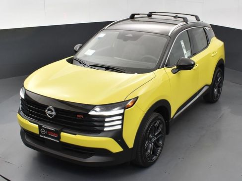 New 2025 Nissan Kicks SR AWD/4WD image 46