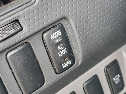 Used 2012 Toyota Tacoma 4x4 Double Cab w/ TRD Sport Pkg image 15