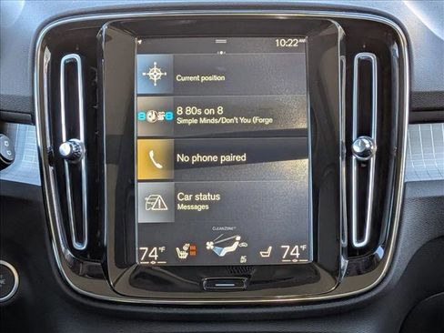 Used 2019 Volvo XC40 T5 Momentum image 15