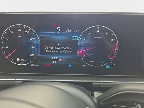 Used 2024 Mercedes-Benz GLS 450 4MATIC image 23