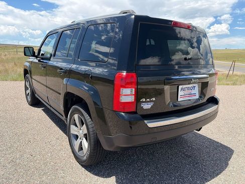 Used 2017 Jeep Patriot High Altitude AWD/4WD image 3