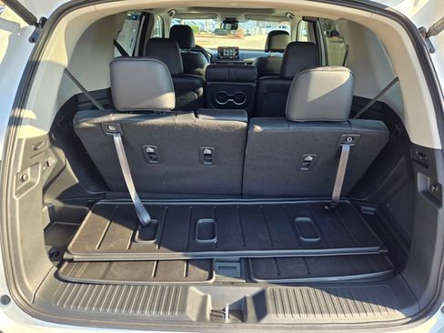 New 2025 Honda Pilot Touring image 27