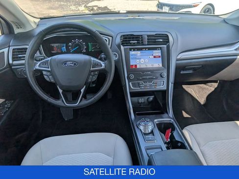 Used 2019 Ford Fusion SE w/ Equipment Group 151A FWD image 17