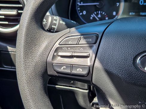 Used 2021 Hyundai Kona SE image 17