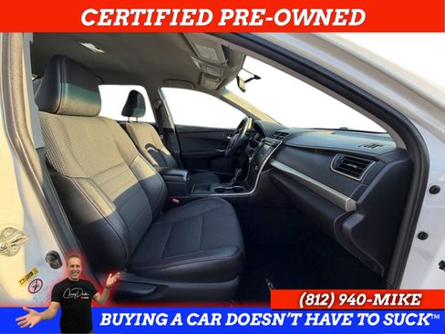 Used 2017 Toyota Camry SE image 19