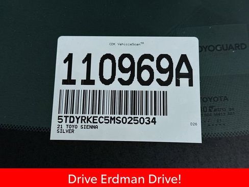 Certified 2021 Toyota Sienna XLE FWD image 31