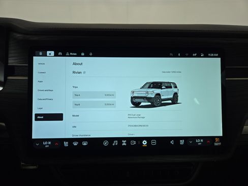 Used 2024 Rivian R1S Adventure AWD/4WD image 29