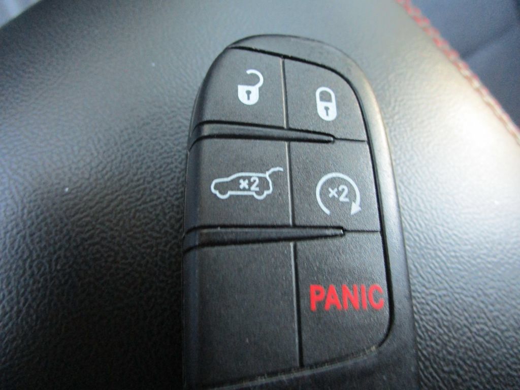 Used 2025 Dodge Durango GT AWD/4WD image 43