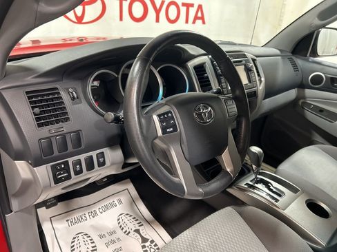 Used 2013 Toyota Tacoma 4x4 Access Cab image 22