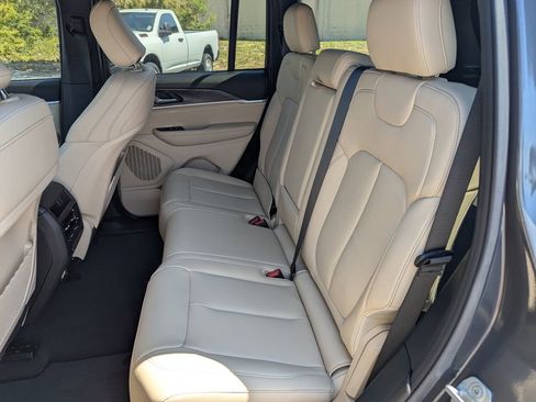 New 2025 Jeep Grand Cherokee Limited w/ Black Appearance Package RWD image 29