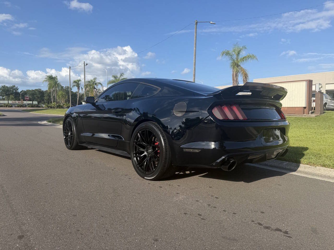 Used 2016 Ford Mustang GT w/ Enhanced Security Package RWD image 8