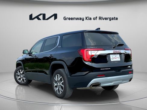 Used 2023 GMC Acadia SLE image 4