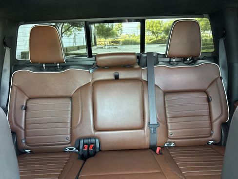 Used 2024 GMC Sierra 2500 Denali Ultimate AWD/4WD image 36