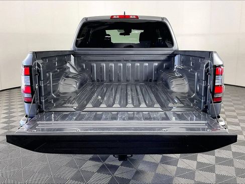 Used 2024 Nissan Frontier SV w/ Technology Package RWD image 36