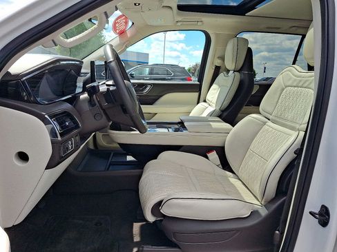 Used 2024 Lincoln Navigator L Black Label AWD/4WD image 14