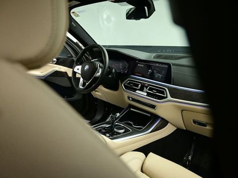 Used 2021 BMW X7 xDrive40i w/ Premium Package image 70