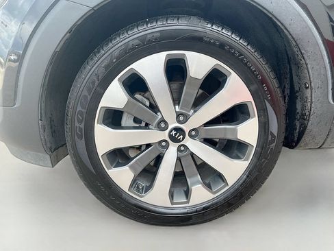 Used 2021 Kia Telluride S AWD/4WD image 33