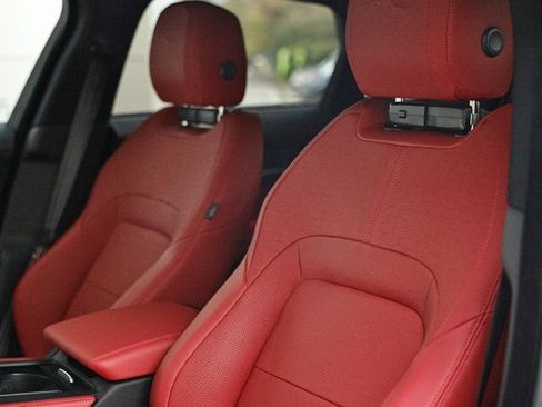 New 2026 Jaguar F-PACE R-Dynamic S image 24