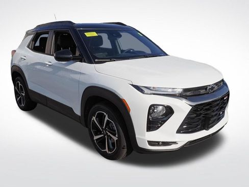 Used 2023 Chevrolet TrailBlazer RS w/ Convenience Package FWD image 4