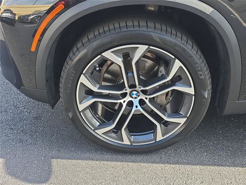 Used 2025 BMW X5 sDrive40i w/ Premium Package RWD image 8