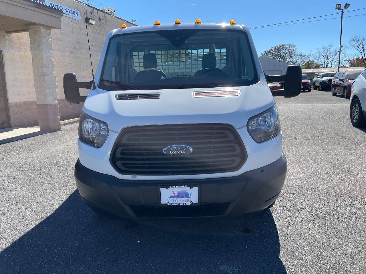 Used 2018 Ford Transit 250 138 RWD image 24