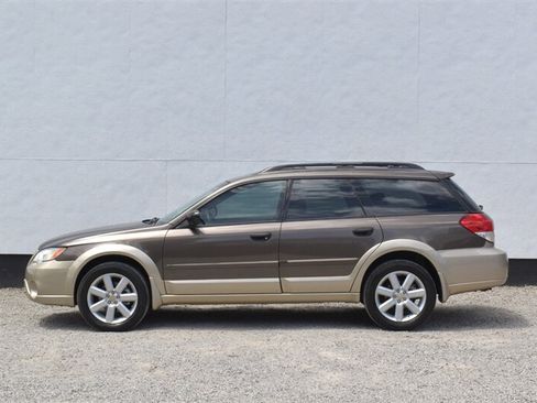 Used 2008 Subaru Outback 2.5i AWD/4WD image 9