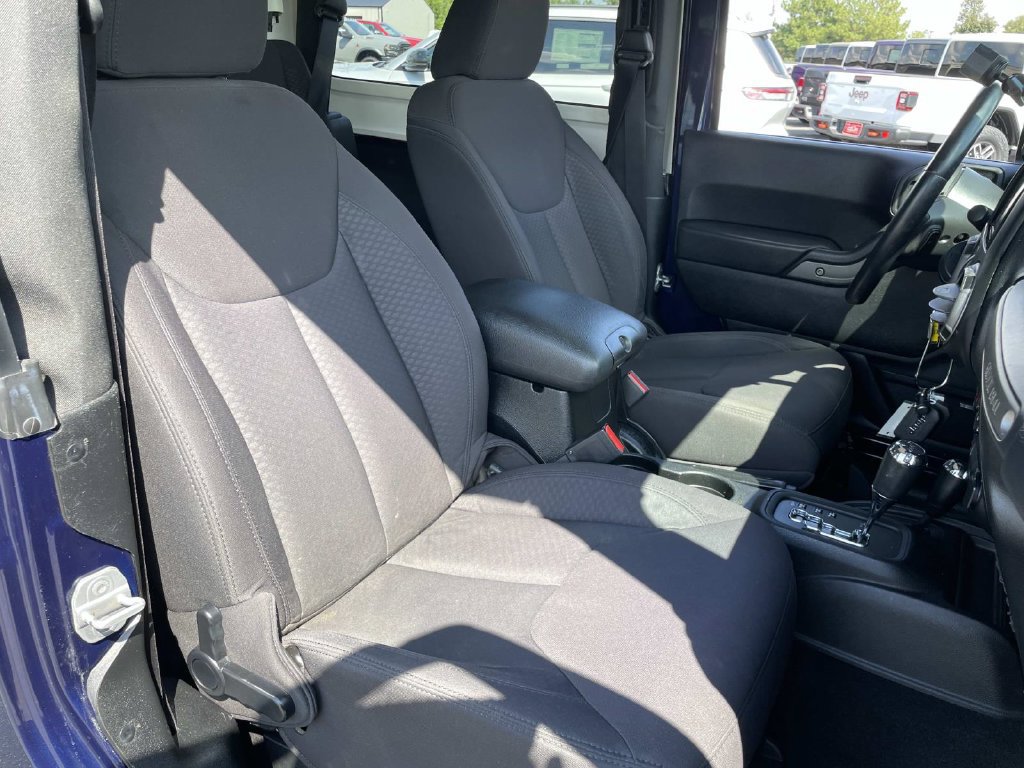 Used 2013 Jeep Wrangler Sport AWD/4WD image 26