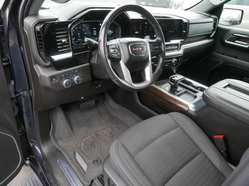 Used 2022 GMC Sierra 1500 Elevation image 14