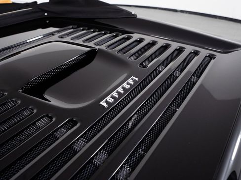 Used 1997 Ferrari F355 Spider image 16