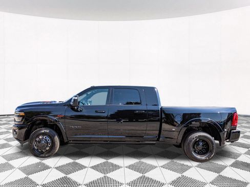 New 2026 RAM 3500 Limited AWD/4WD image 21