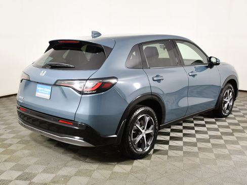 Certified 2024 Honda HR-V EX-L image 6