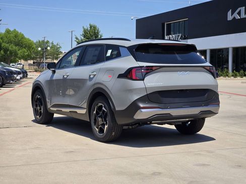 New 2026 Kia Sportage EX FWD image 3