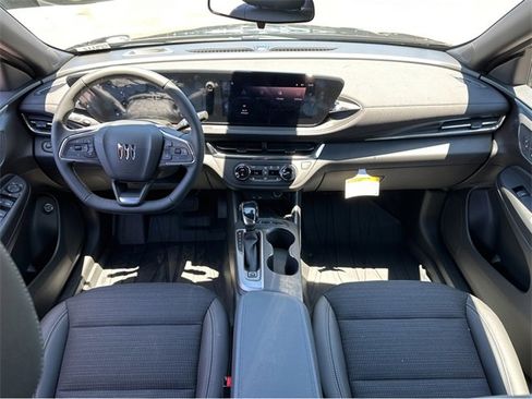 New 2025 Buick Envista Preferred w/ Convenience I Package image 17