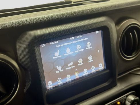 Used 2021 Jeep Gladiator Sport AWD/4WD image 16