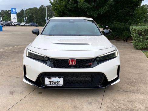 Used 2023 Honda Civic Type R image 2