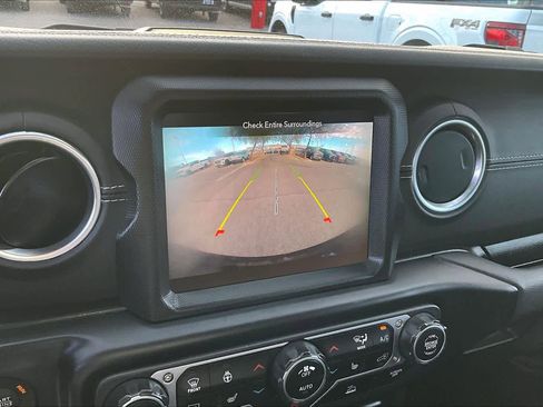 Used 2023 Jeep Wrangler Sahara w/ Cold Weather Group image 25