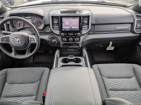 New 2026 RAM 1500 4x4 Crew Cab image 15