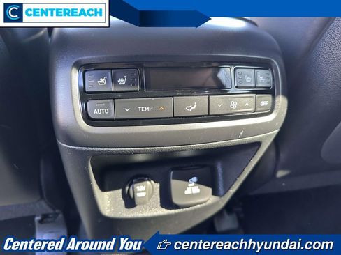 Used 2023 Hyundai Palisade SEL w/ Premium Package AWD/4WD image 10