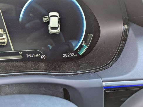 Used 2023 Genesis GV70 2.5T w/ Sport Prestige Package image 31